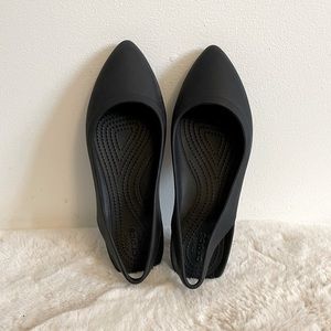 Black crocs flats